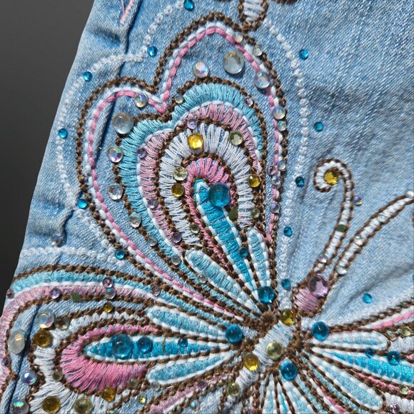 Y2K Angels Cut Off denim Shorts Size 8 Embroidered Rhinestone Butterfly 2000s - Picture 3 of 7